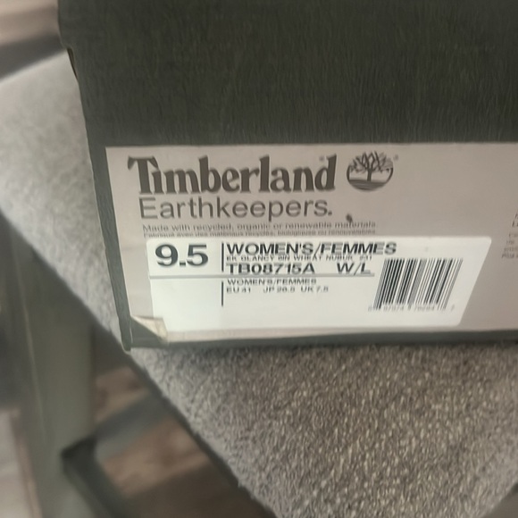 Brand new Timb heeled boots - Picture 3 of 4